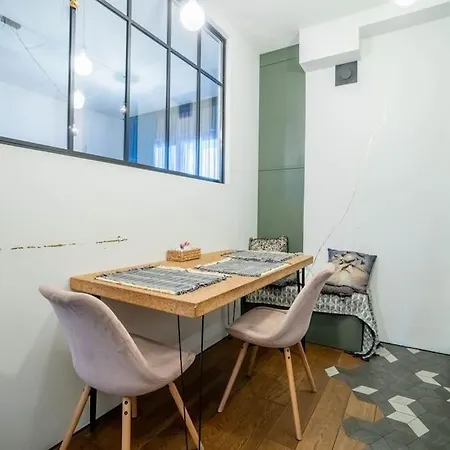 Apartment 2 Bedroom - Praga Urban Nest